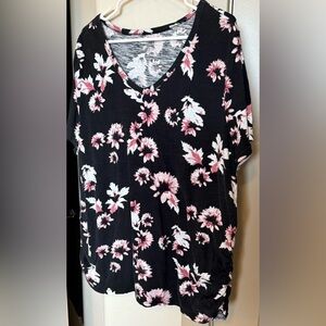 Lane Bryant Super Soft Cotton Floral Black and Pink Women's Top. Size 22/24.